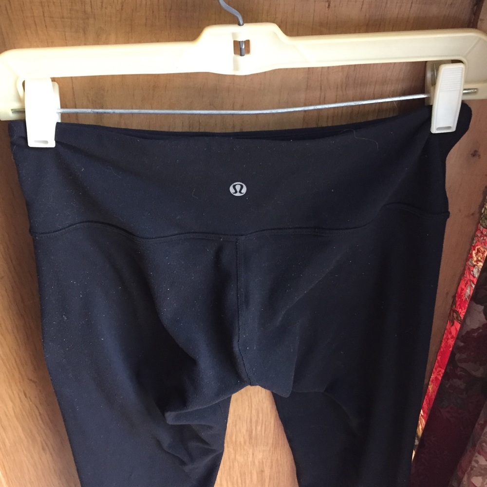 Lululemon size 6 black leggings